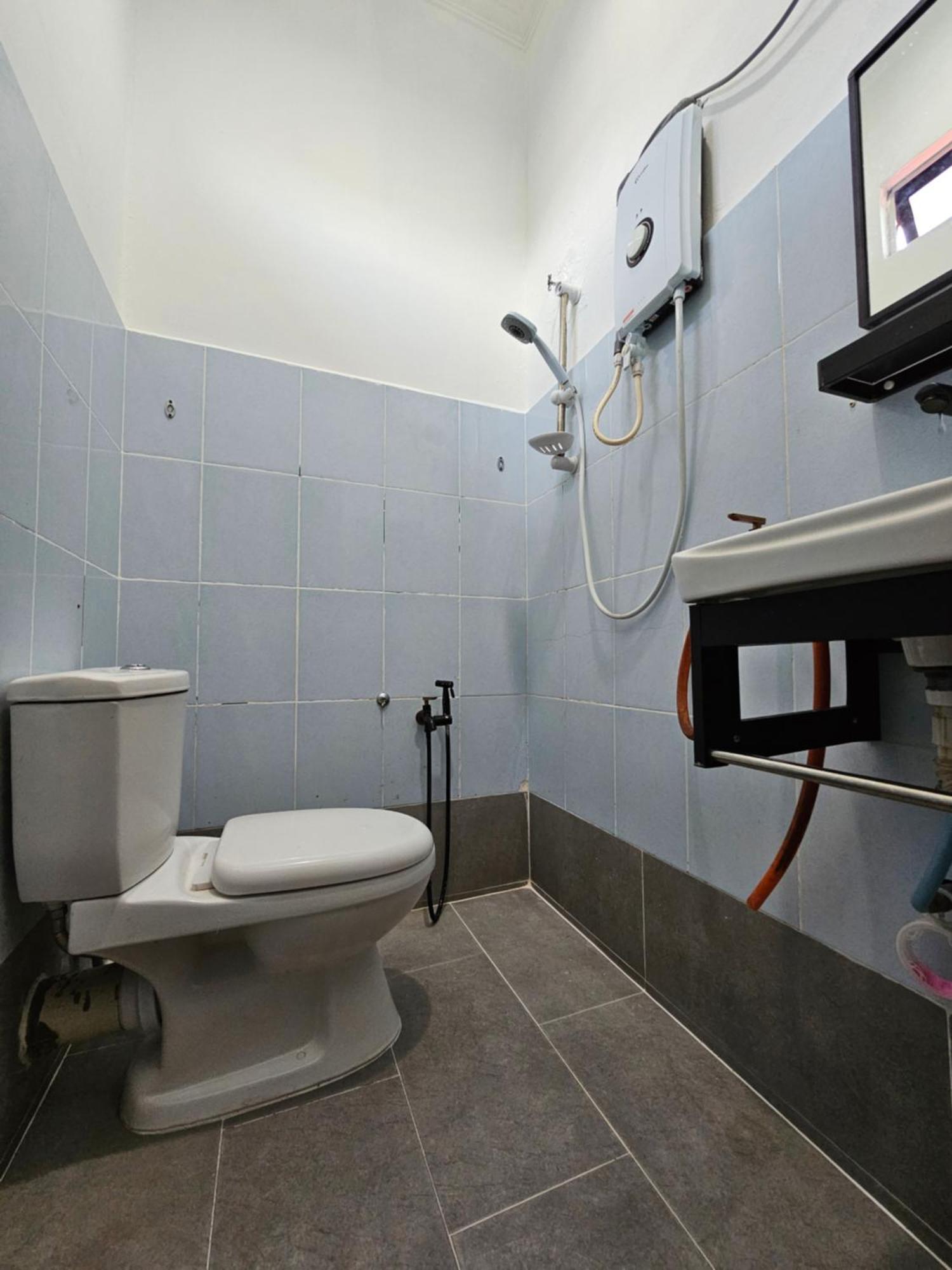 Hotel Rvh Kuala Terengganu Extérieur photo